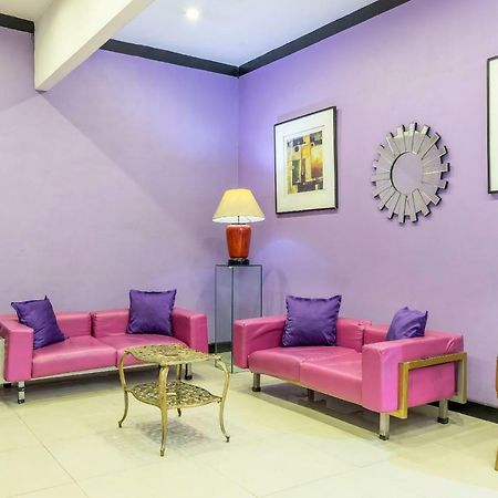 New York Hotel Miami Кесон Сити Екстериор снимка