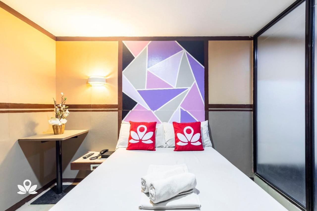 New York Hotel Miami Кесон Сити Екстериор снимка